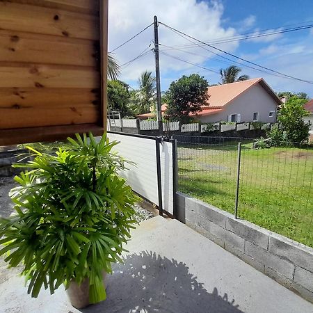 Charmant Chalet Avec Jacuzzi, L'Ile O Vert 圣菲利普 外观 照片