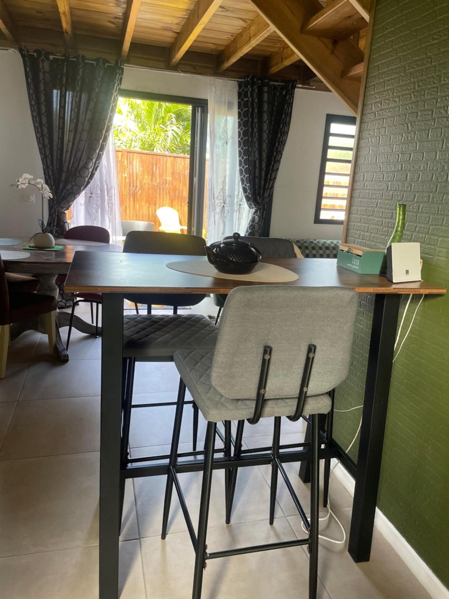 Charmant Chalet Avec Jacuzzi, L'Ile O Vert 圣菲利普 外观 照片